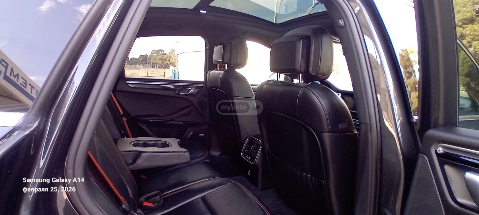 Porsche Macan - фото 12