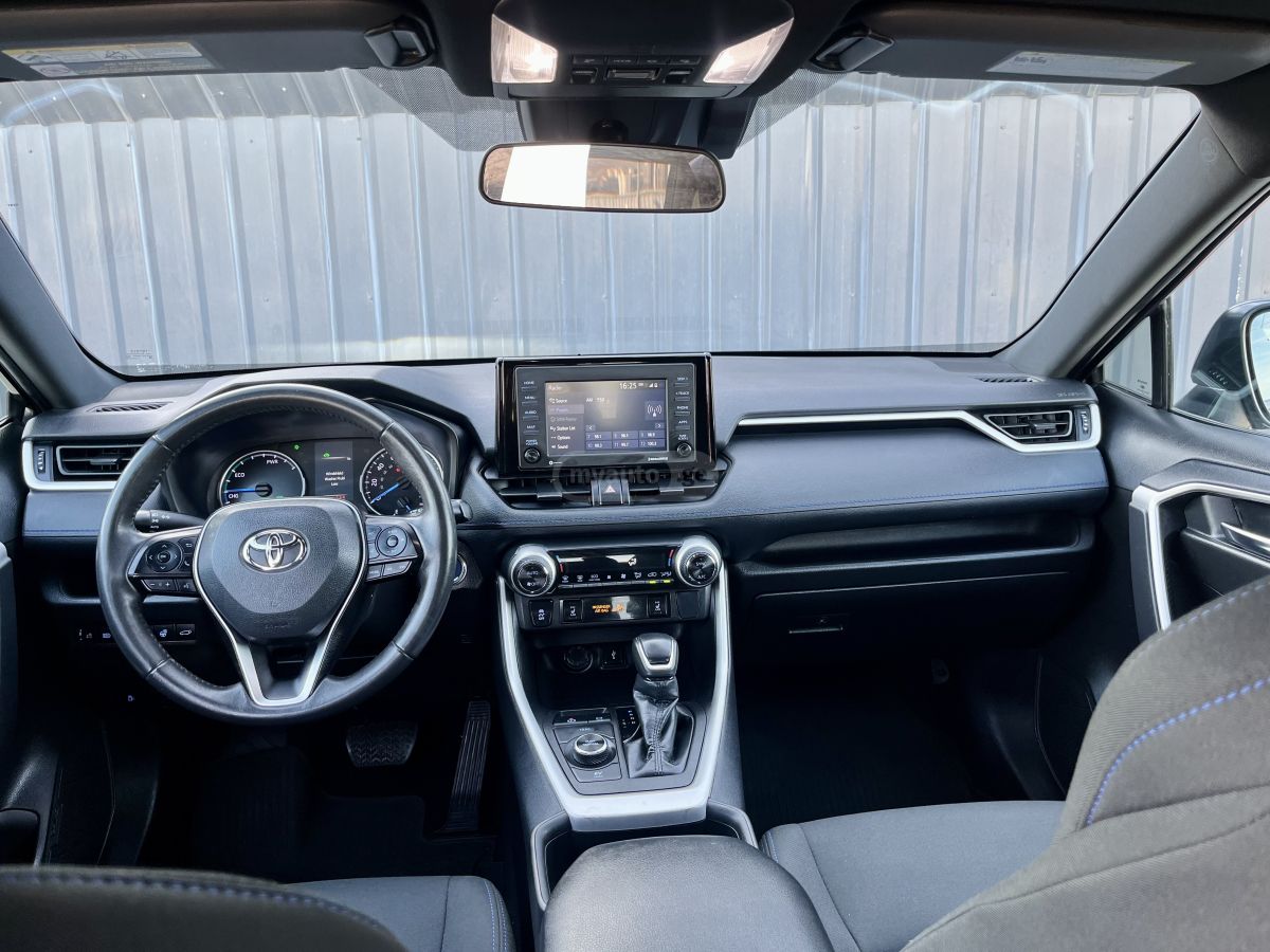 Toyota RAV 4 - фото 10