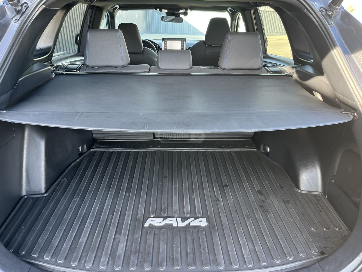Toyota RAV 4 - фото 13