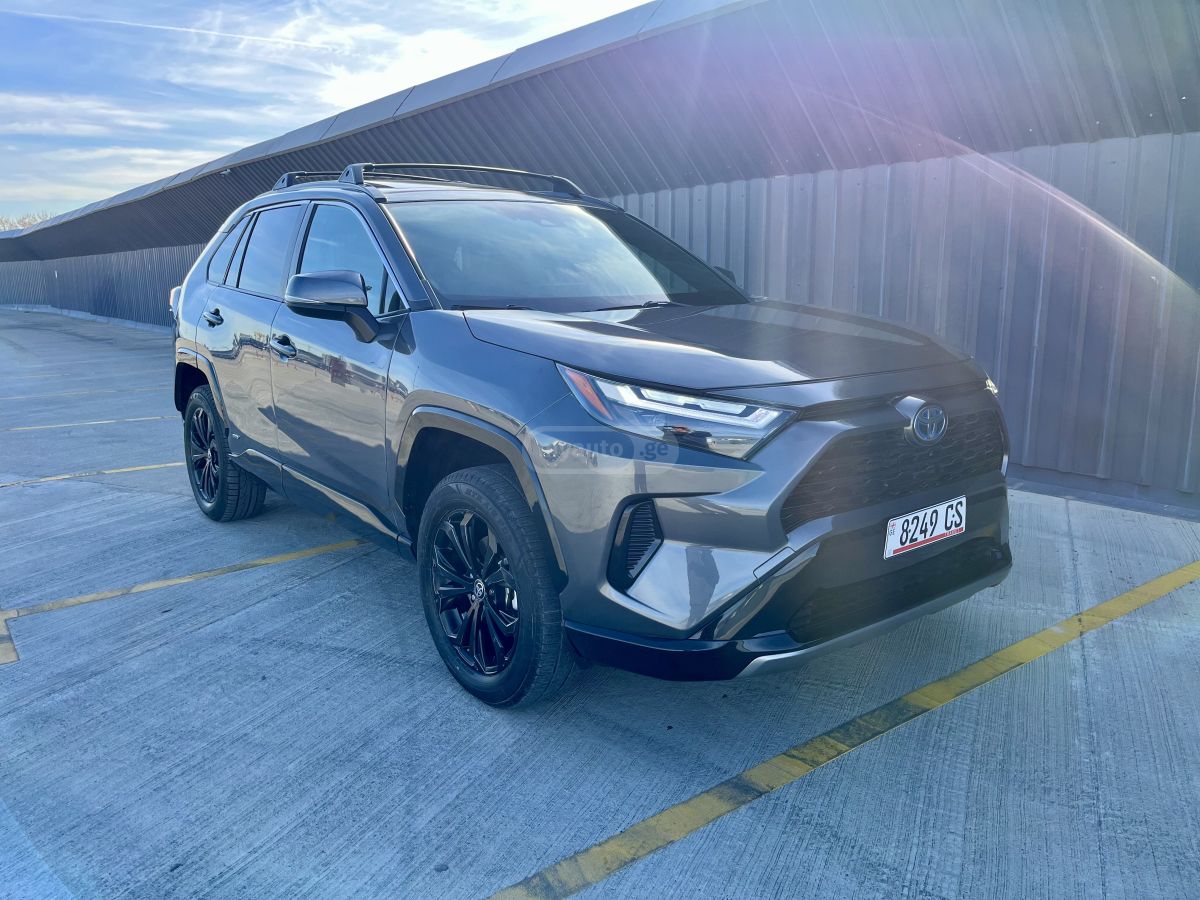 Toyota RAV 4 - фото 2