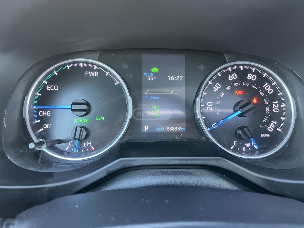 Toyota RAV 4 - фото 8