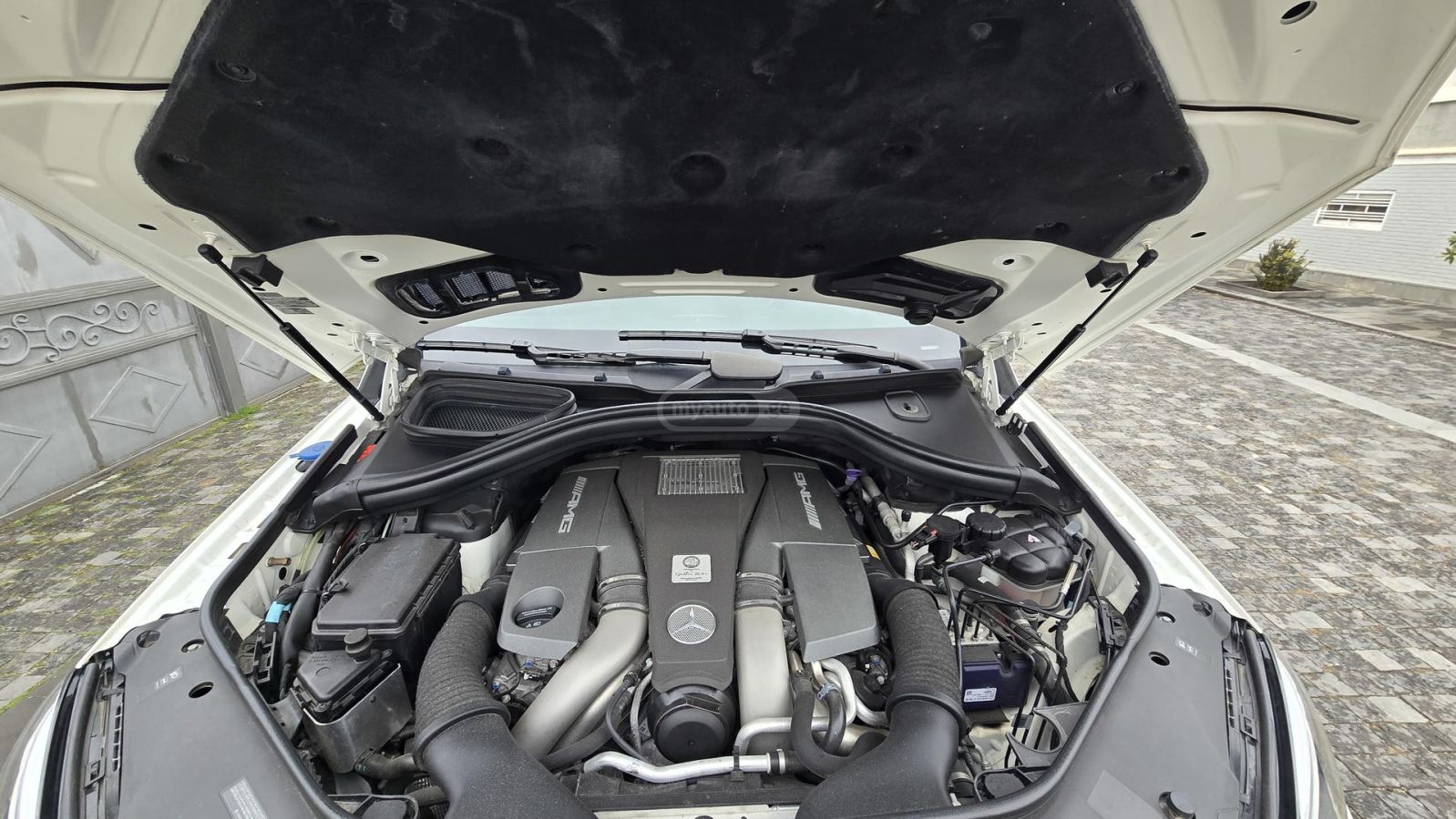 Mercedes-Benz GLE 63 AMG - фото 5