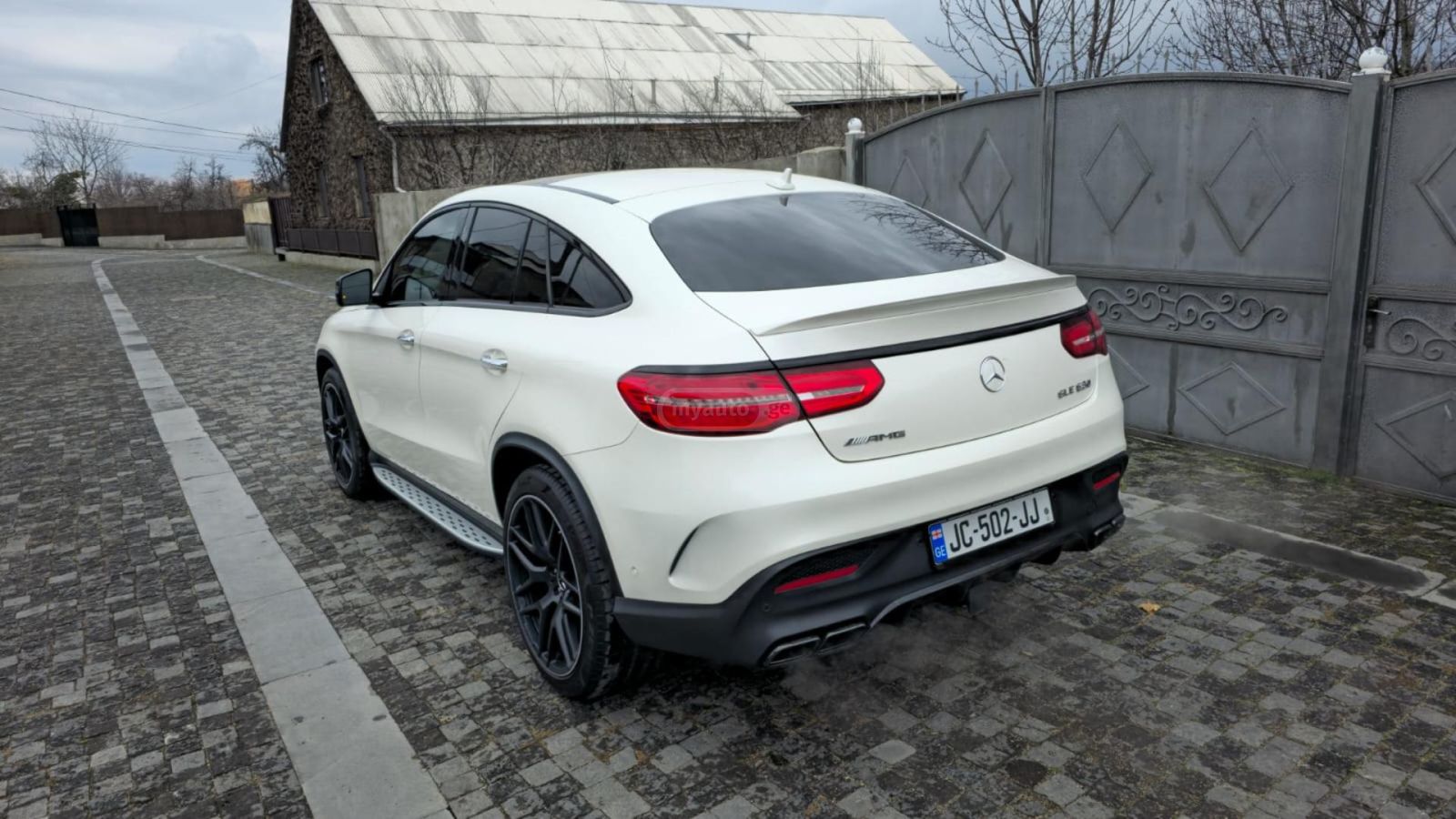 Mercedes-Benz GLE 63 AMG - фото 7