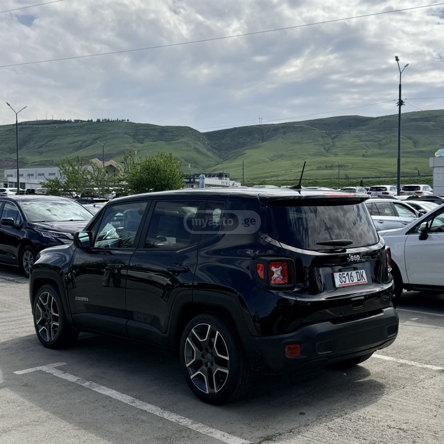 Jeep Renegade - фото 3