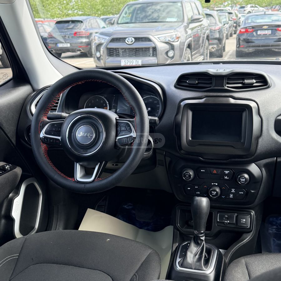 Jeep Renegade - фото 9