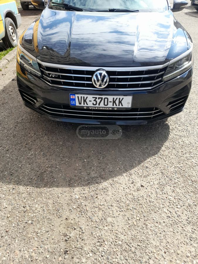 Volkswagen Passat - фото 12