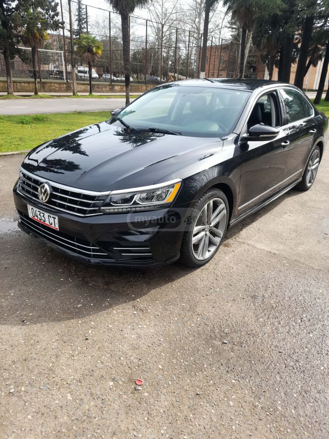 Volkswagen Passat - фото 4