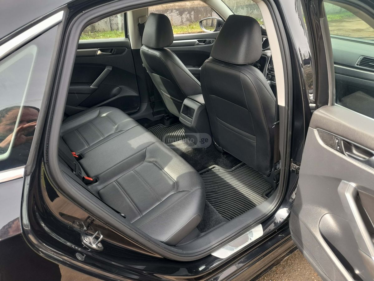 Volkswagen Passat - фото 7
