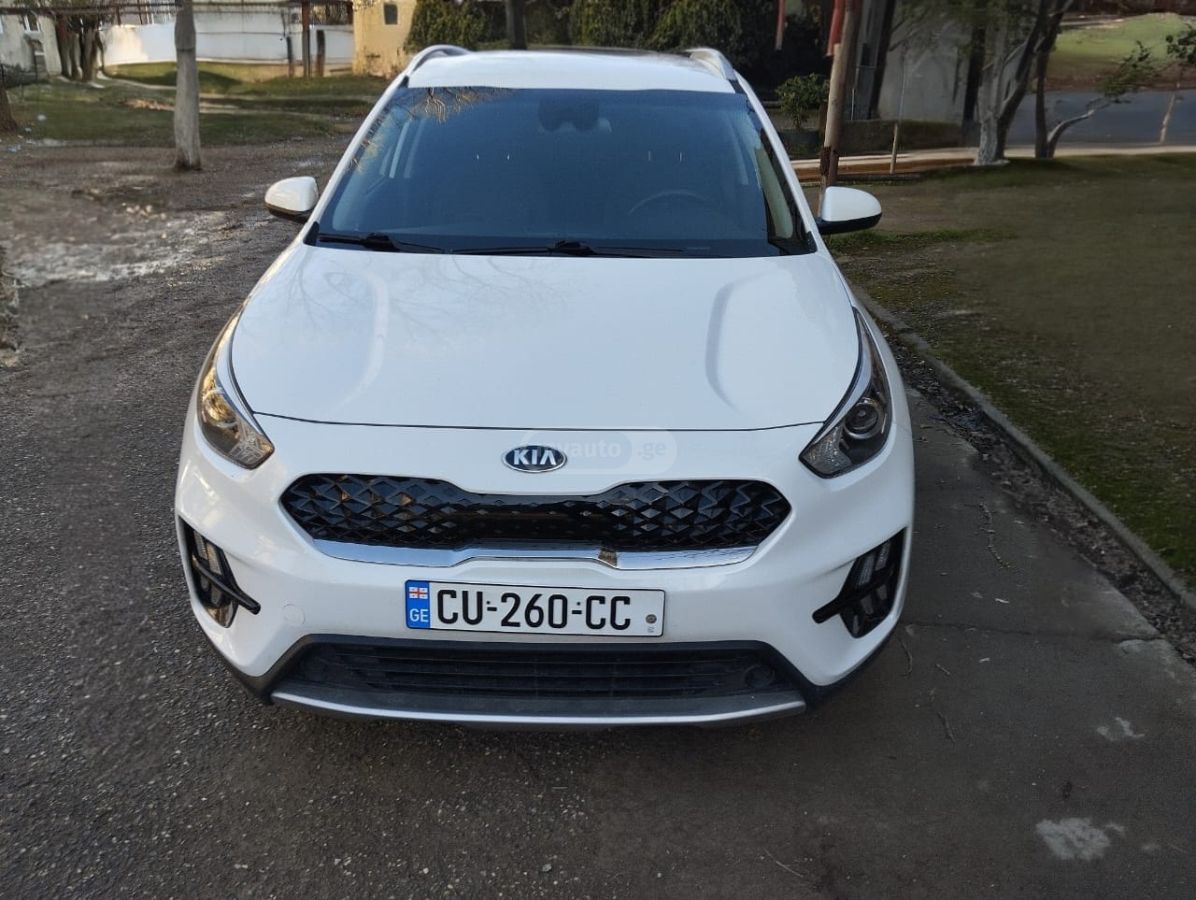 Kia Niro - фото 1