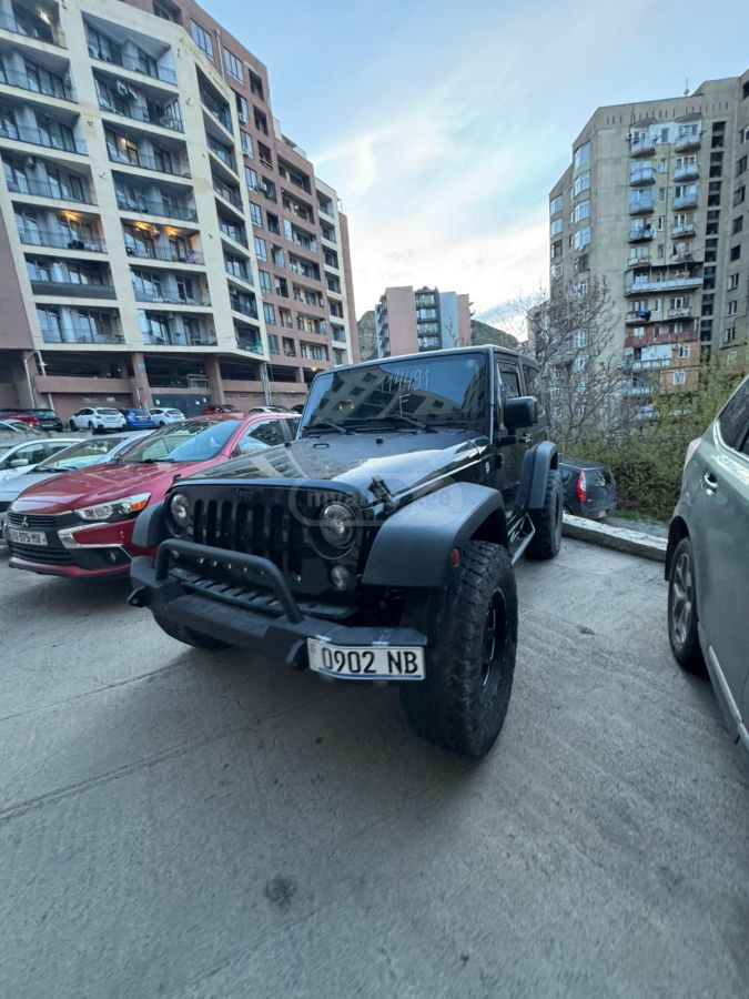 Jeep Wrangler - фото 1