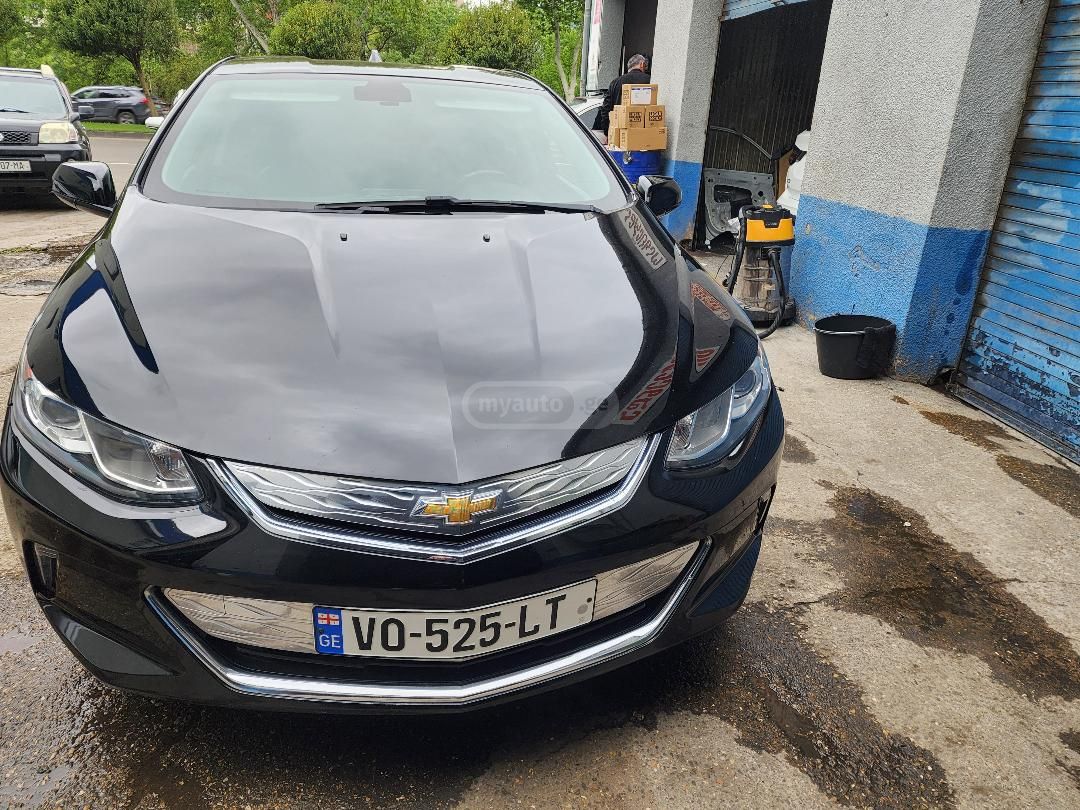 Chevrolet Volt - фото 1