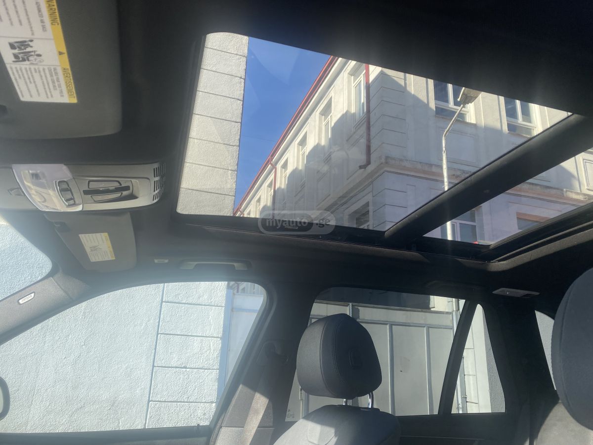 BMW X5 - фото 10