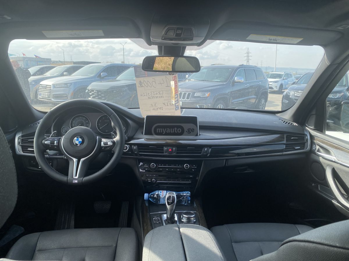 BMW X5 - фото 11