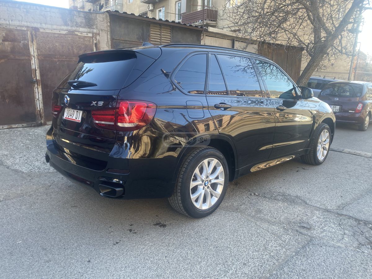 BMW X5 - фото 5