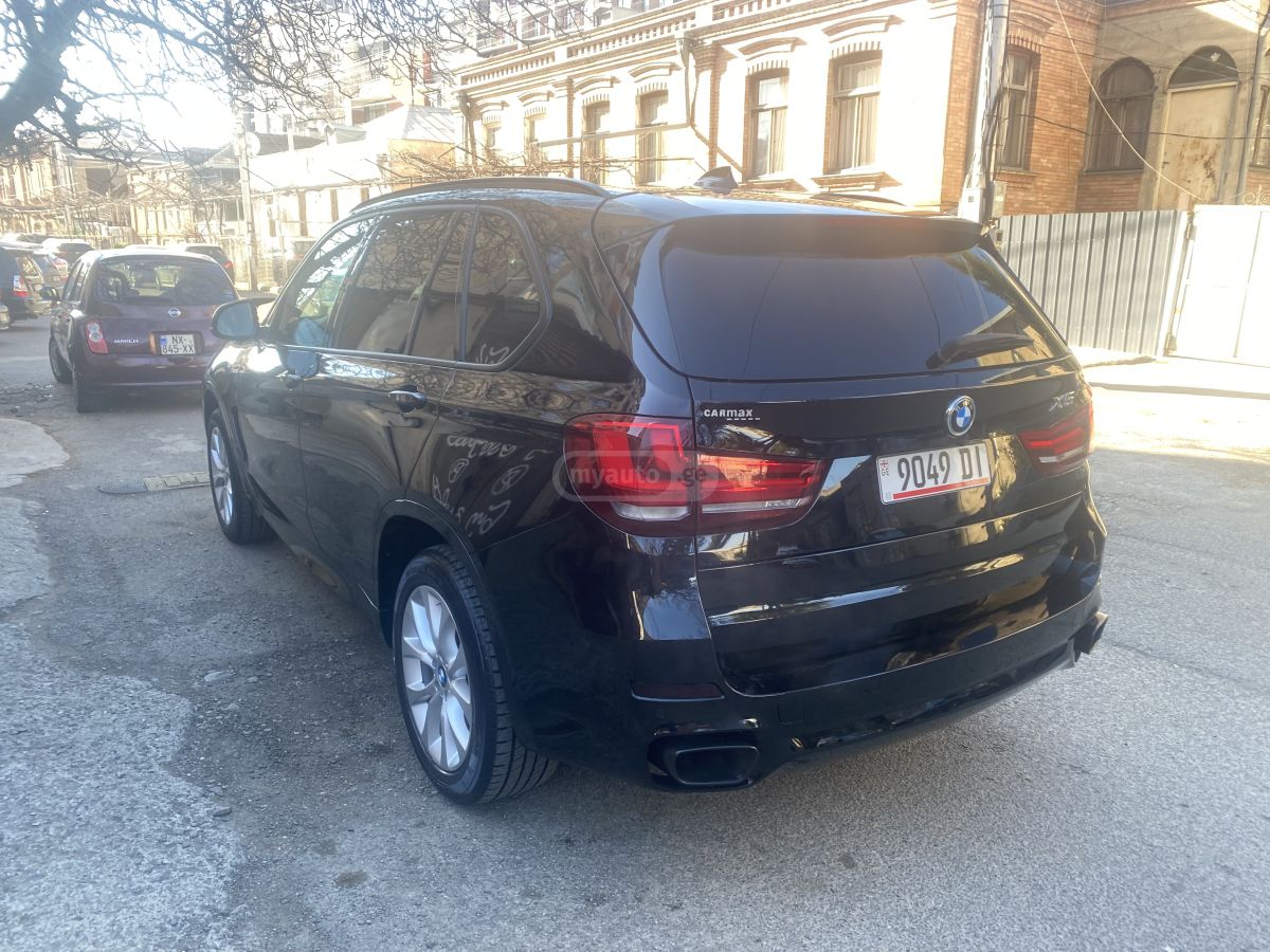 BMW X5 - фото 7