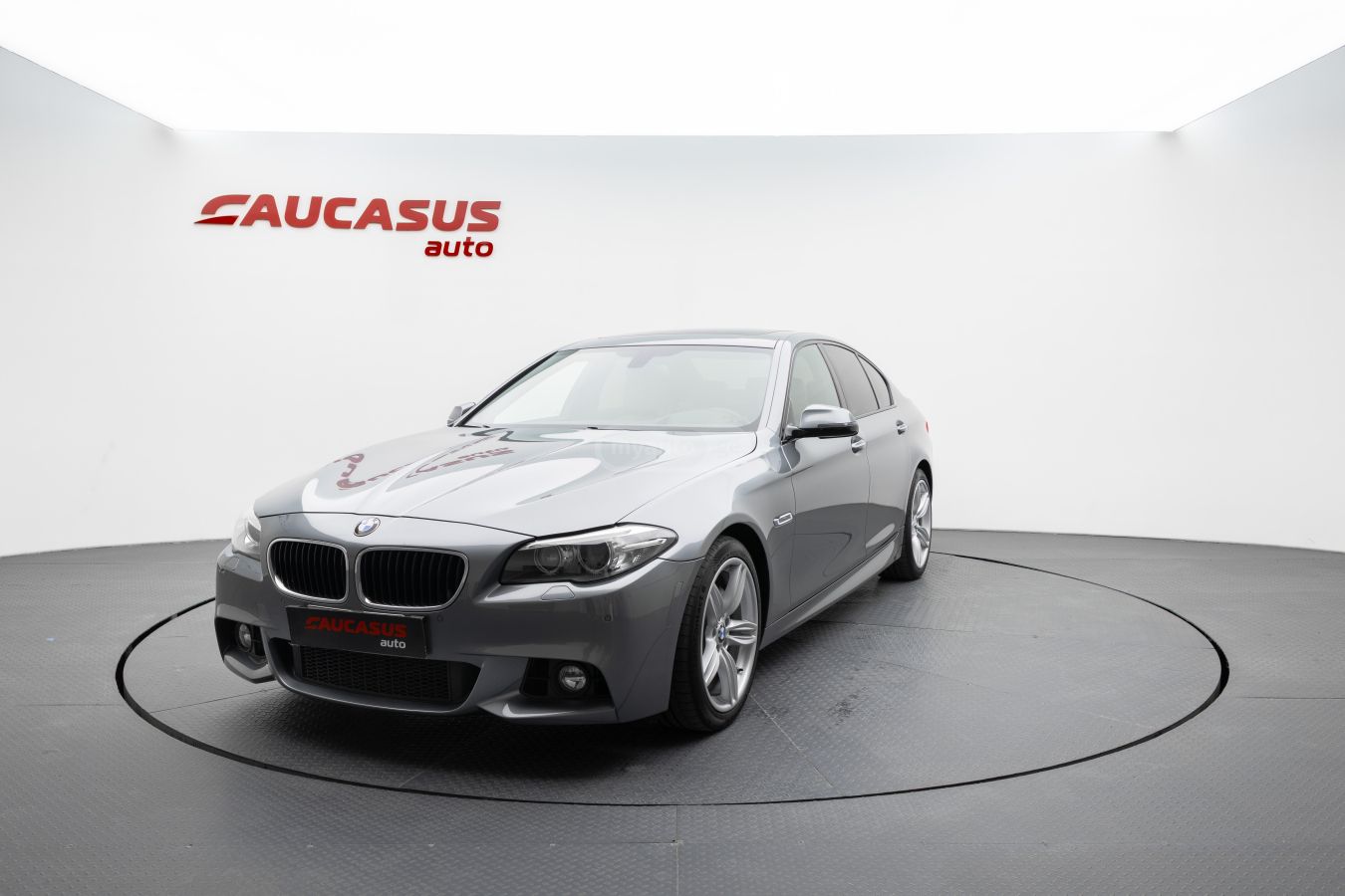 BMW 535 - фото 1