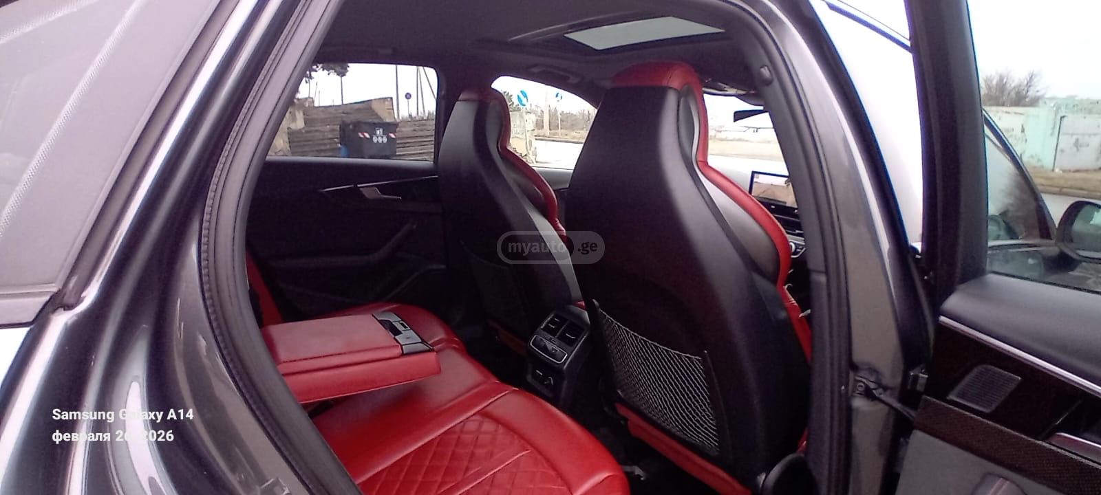 Audi S4 - фото 14