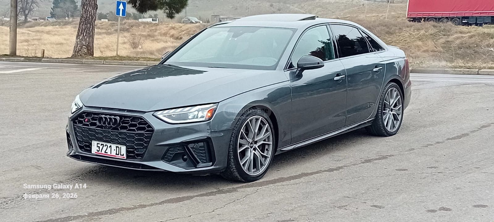 Audi S4 - фото 3