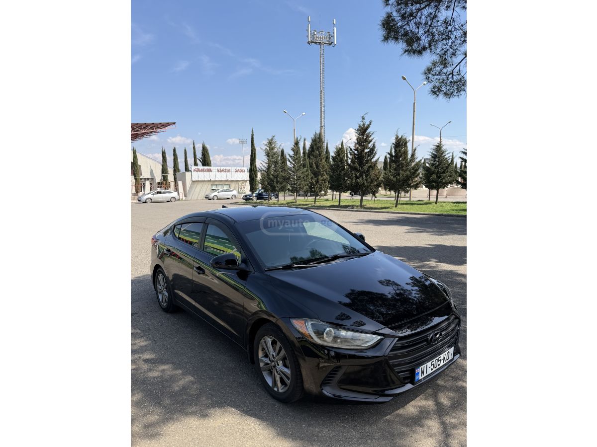 Hyundai Elantra - фото 3