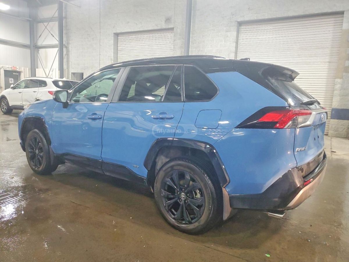 Toyota RAV 4 - фото 4