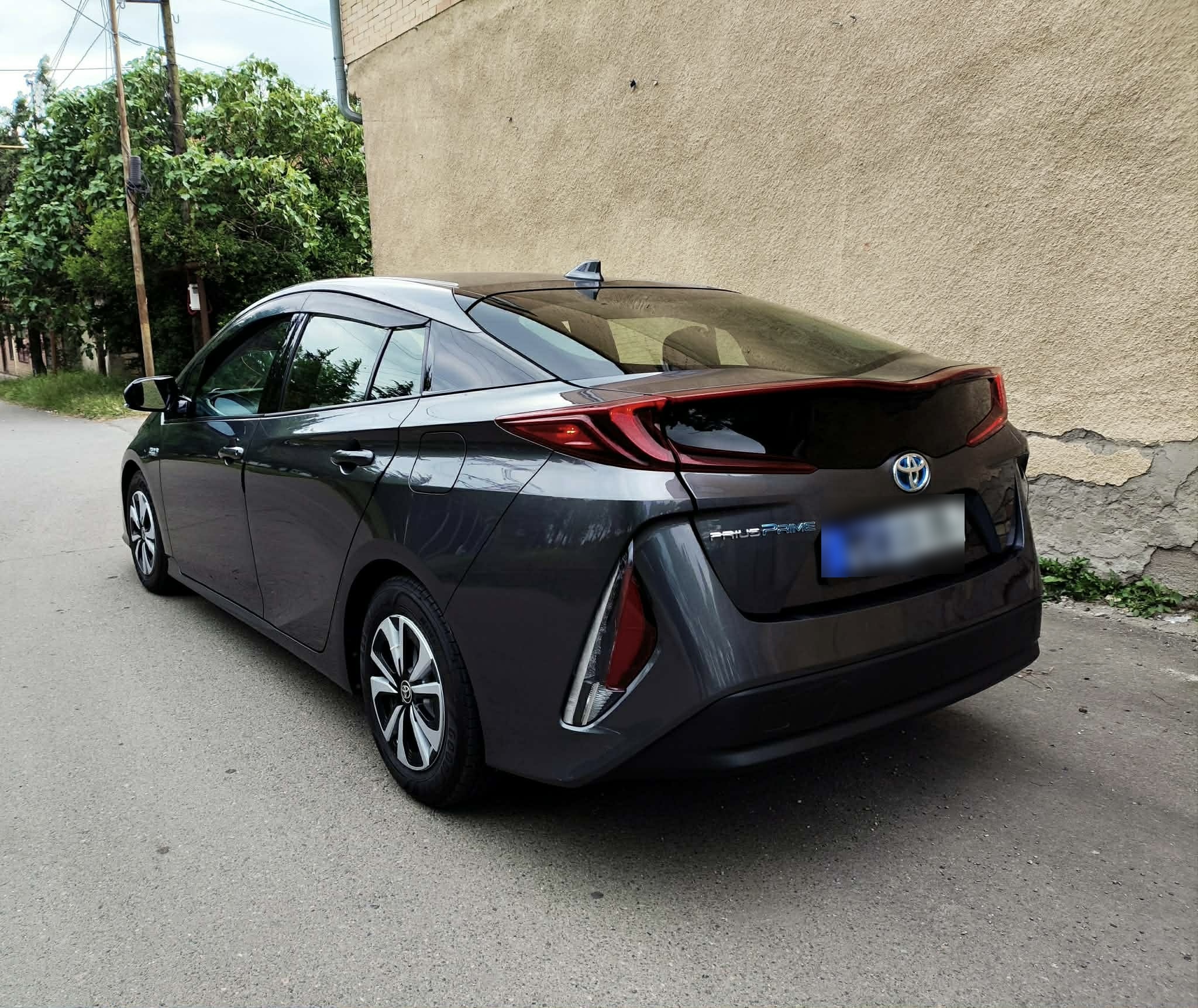Toyota Prius - фото 3