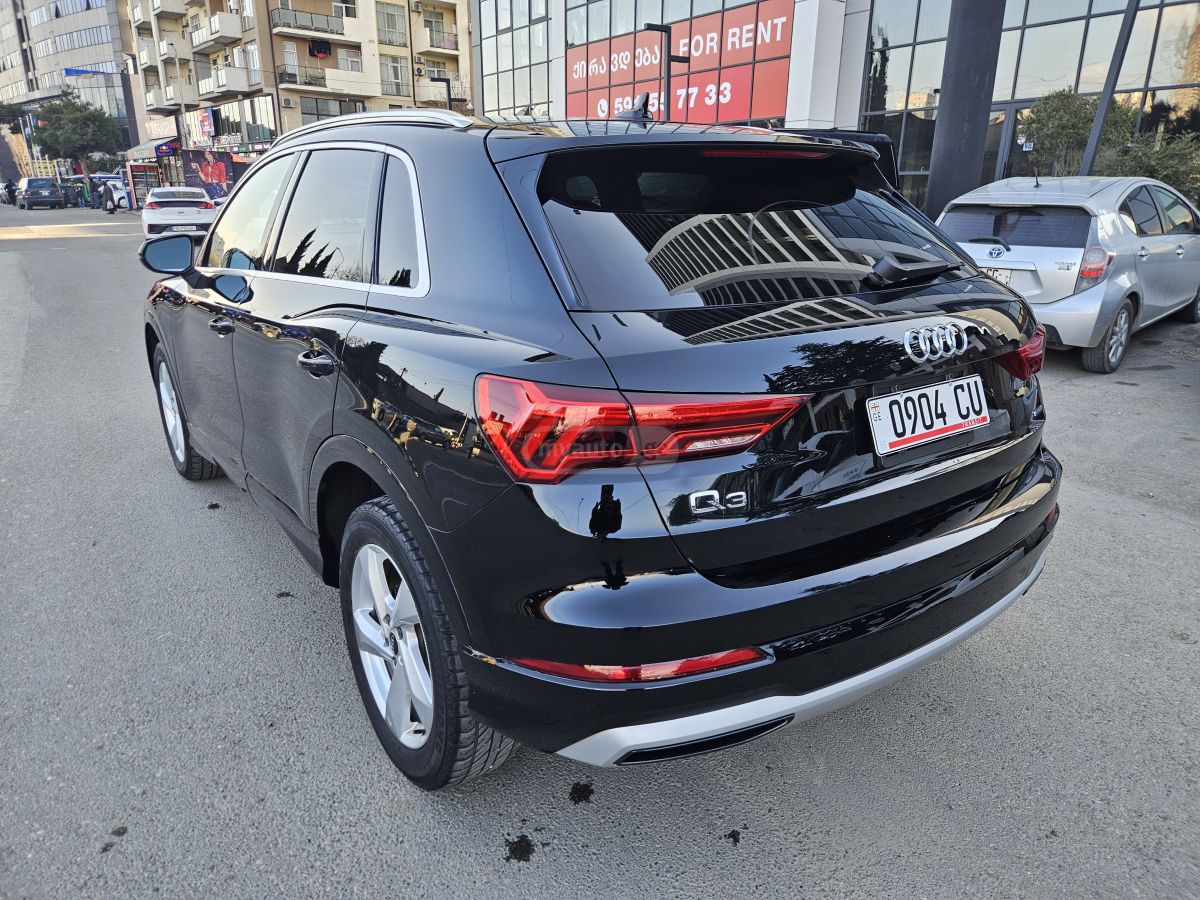 Audi Q3 - фото 4