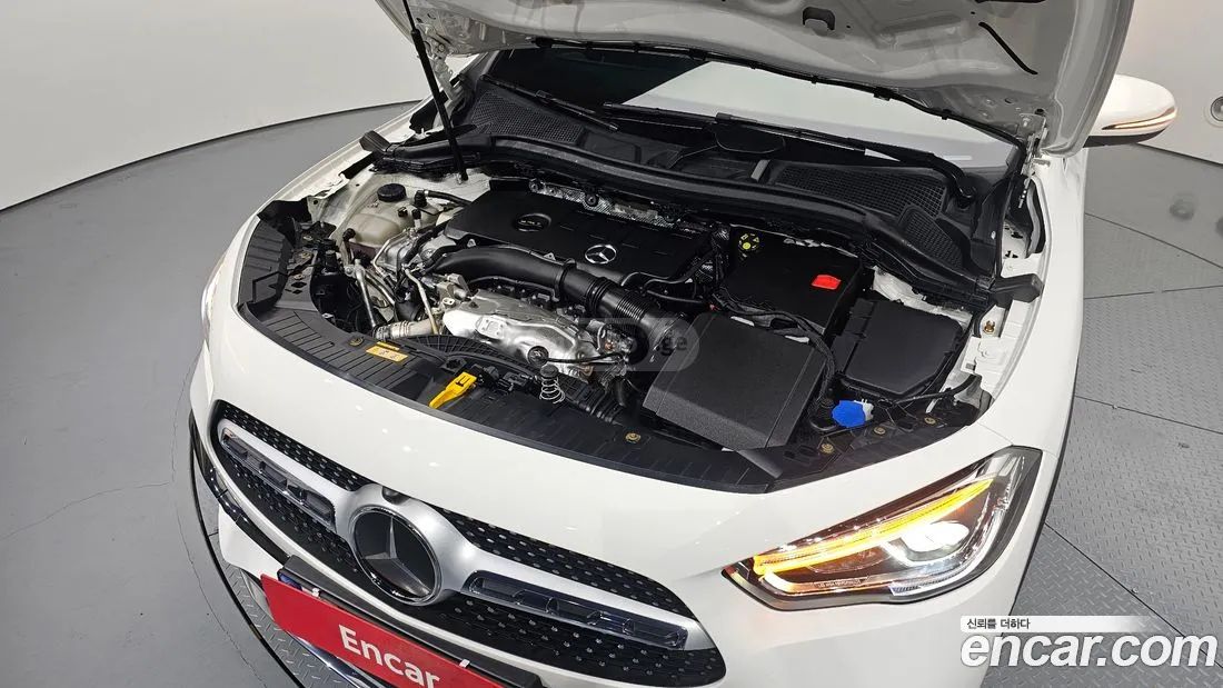 Mercedes-Benz GLA 45 AMG 2023 — миниатюра 6