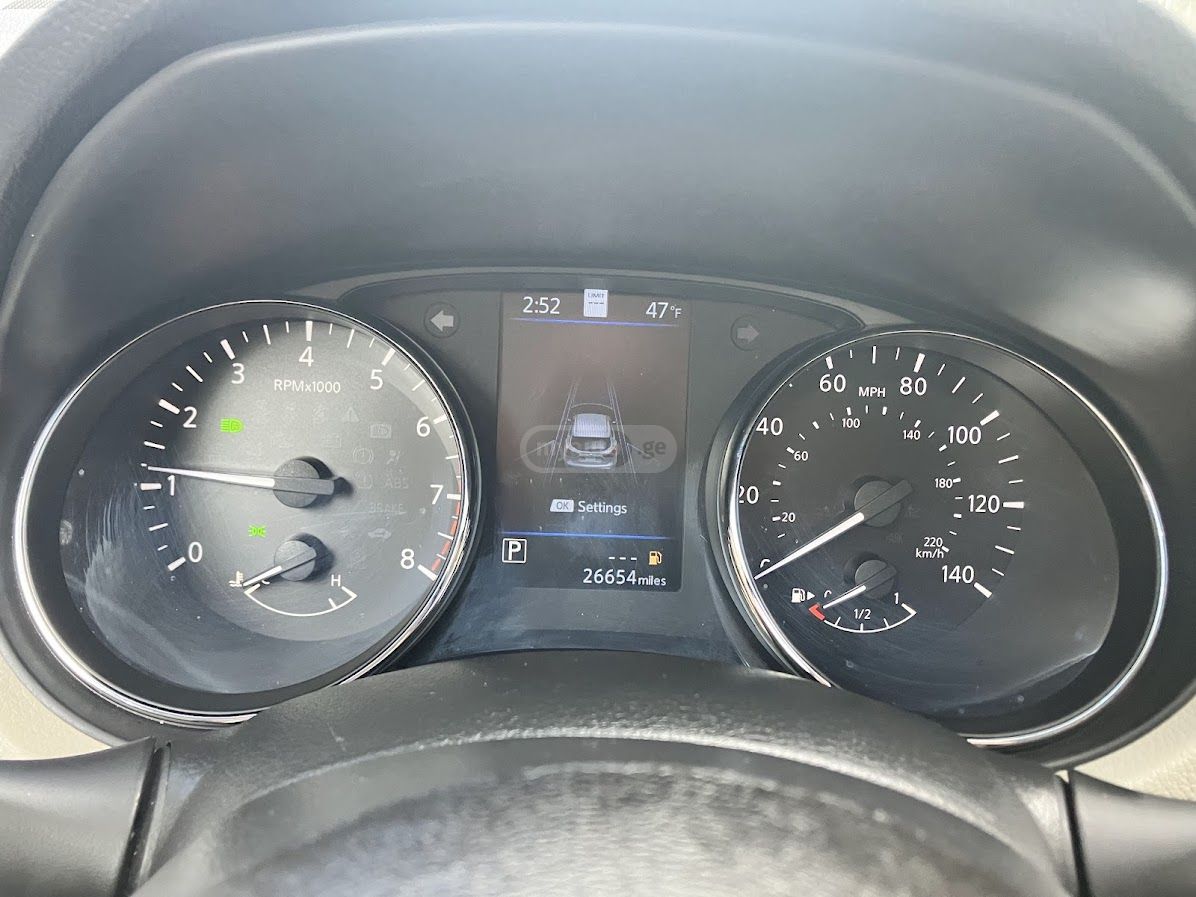 Nissan Rogue Sport SL 4dr All-Wheel Drive CVT 2022 — миниатюра 6