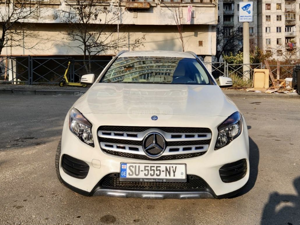 Mercedes-Benz GLA 250 - фото 1