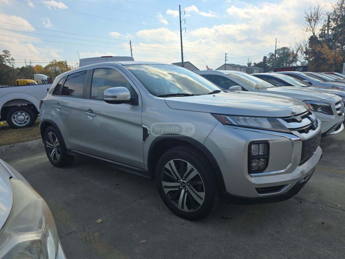 Mitsubishi Outlander Sport - фото 4