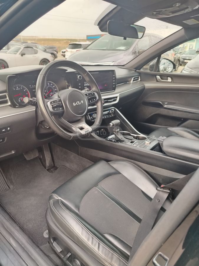 Kia K5 - фото 10