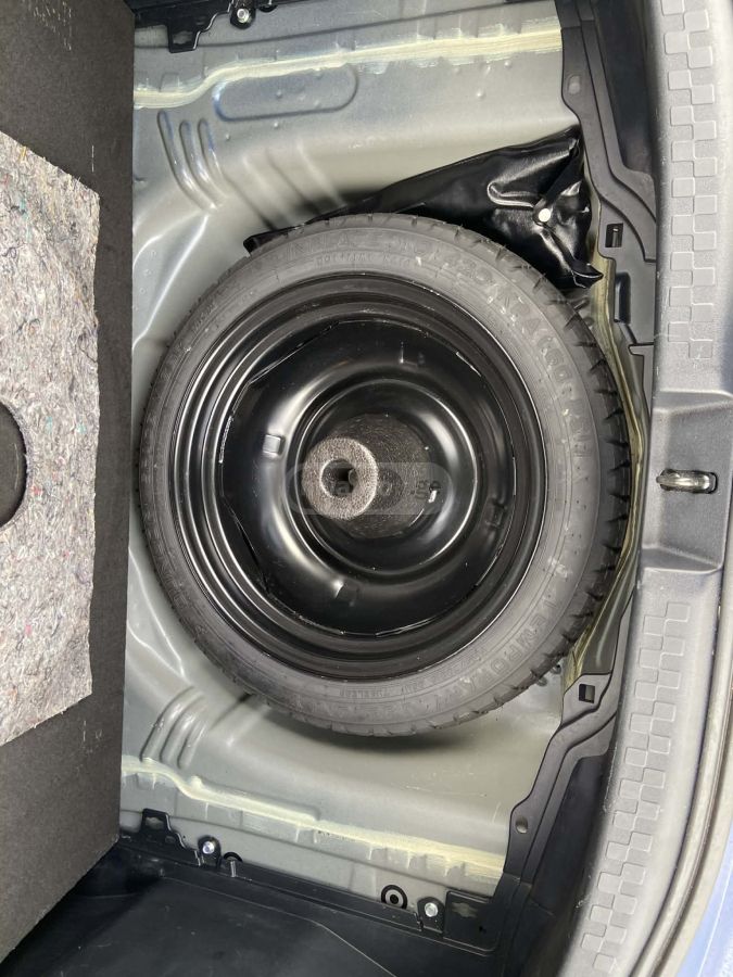 Toyota Aqua - фото 7