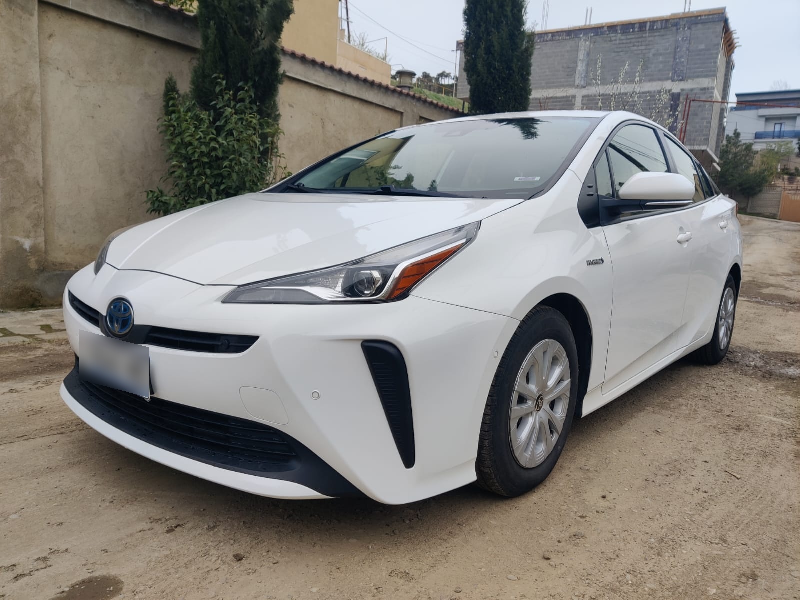 Toyota Prius - фото 1