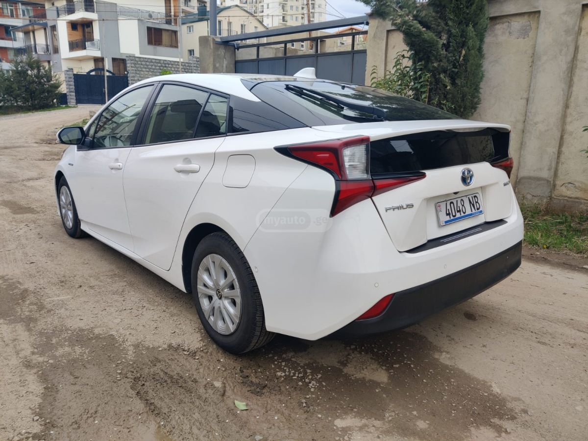 Toyota Prius - фото 15