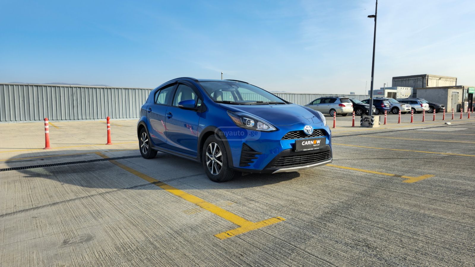 Toyota Prius C - фото 1