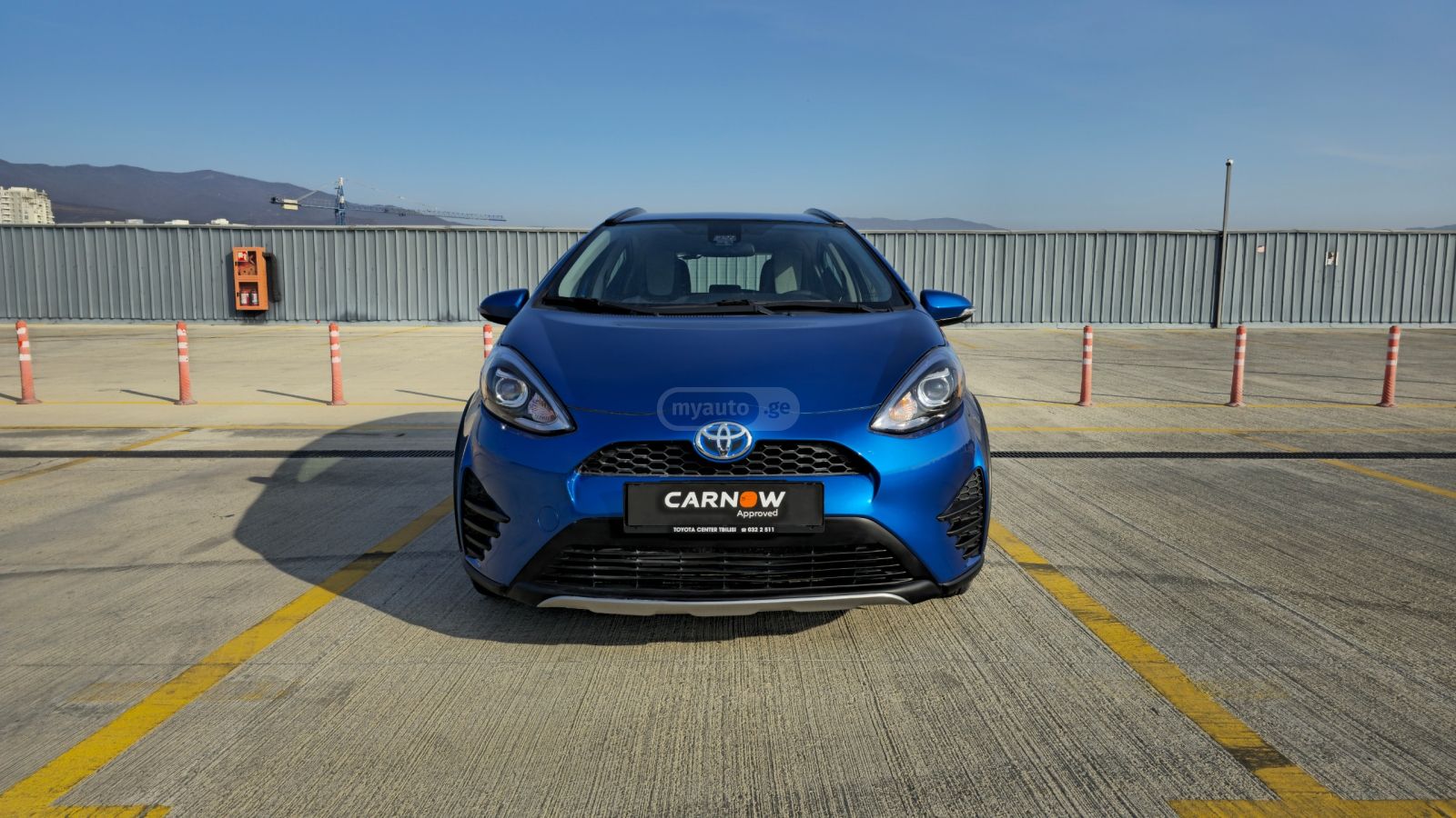 Toyota Prius C - фото 2