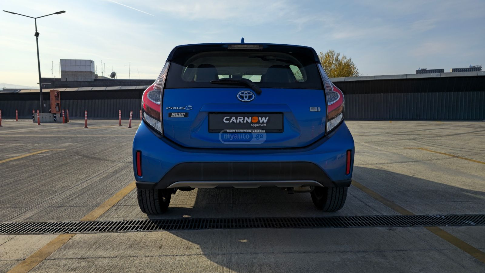Toyota Prius C - фото 5