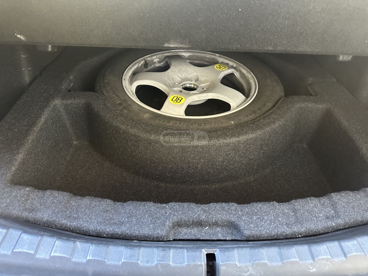 BMW Base 4dr Rear-Wheel Drive Seda — миниатюра 10