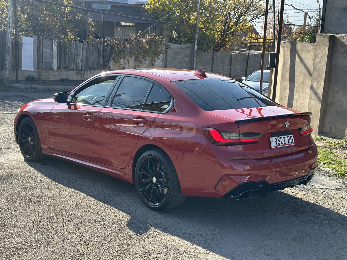 BMW Base 4dr Rear-Wheel Drive Seda — миниатюра 2