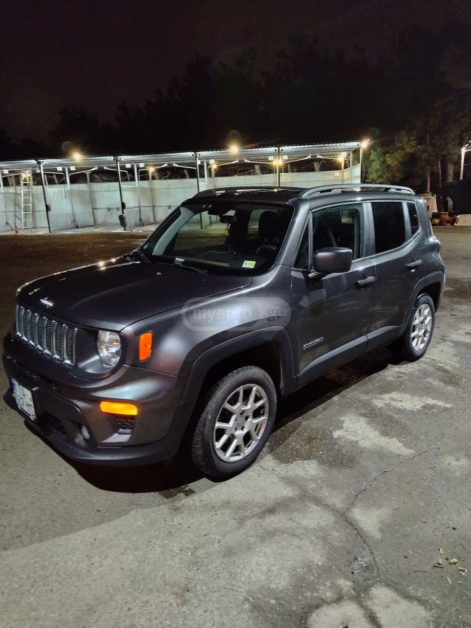 Jeep Renegade - фото 1