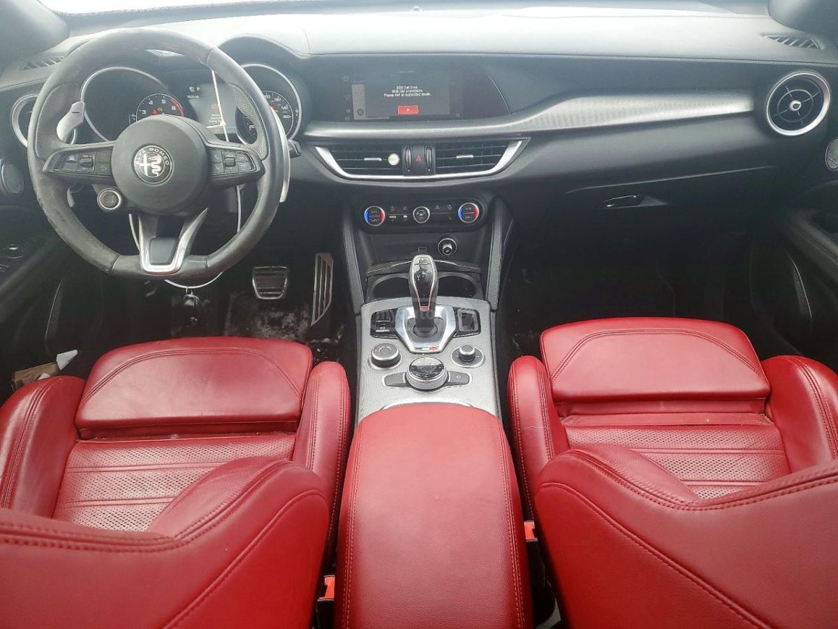 Alfa Romeo Stelvio - фото 8