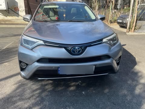 ToyotaRAV 4