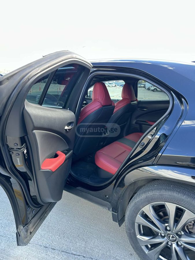 Lexus F SPORT 4dr All-Wheel Drive CV — миниатюра 6