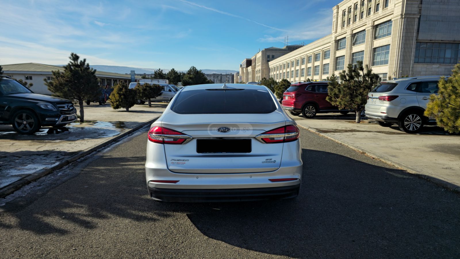 Ford Fusion - фото 4