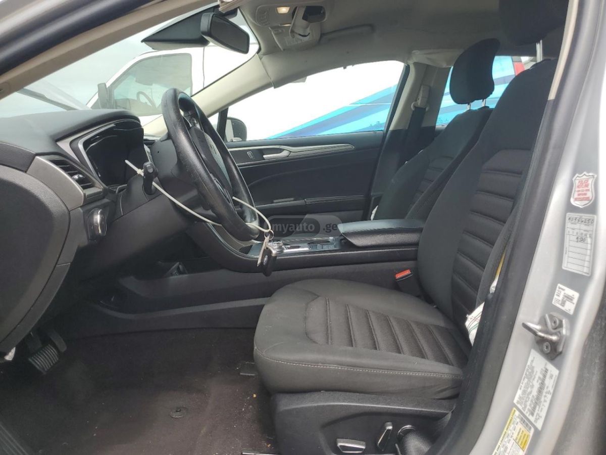 Ford Fusion - фото 5