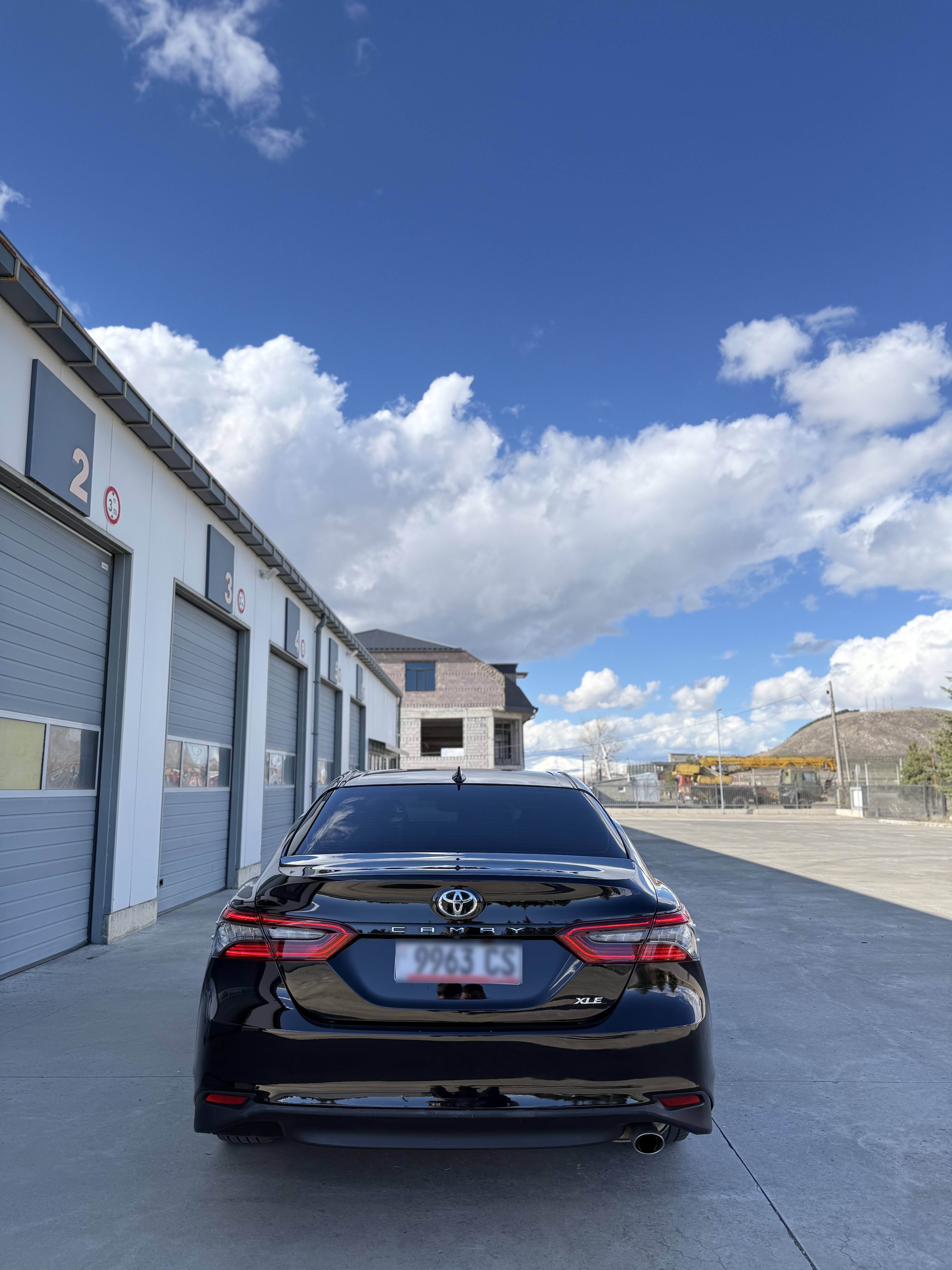 Toyota Camry - фото 3