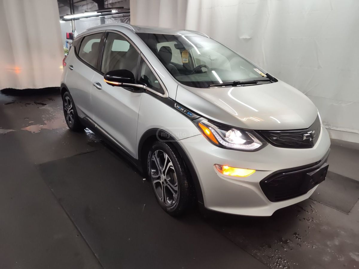 Chevrolet Bolt EV - фото 1
