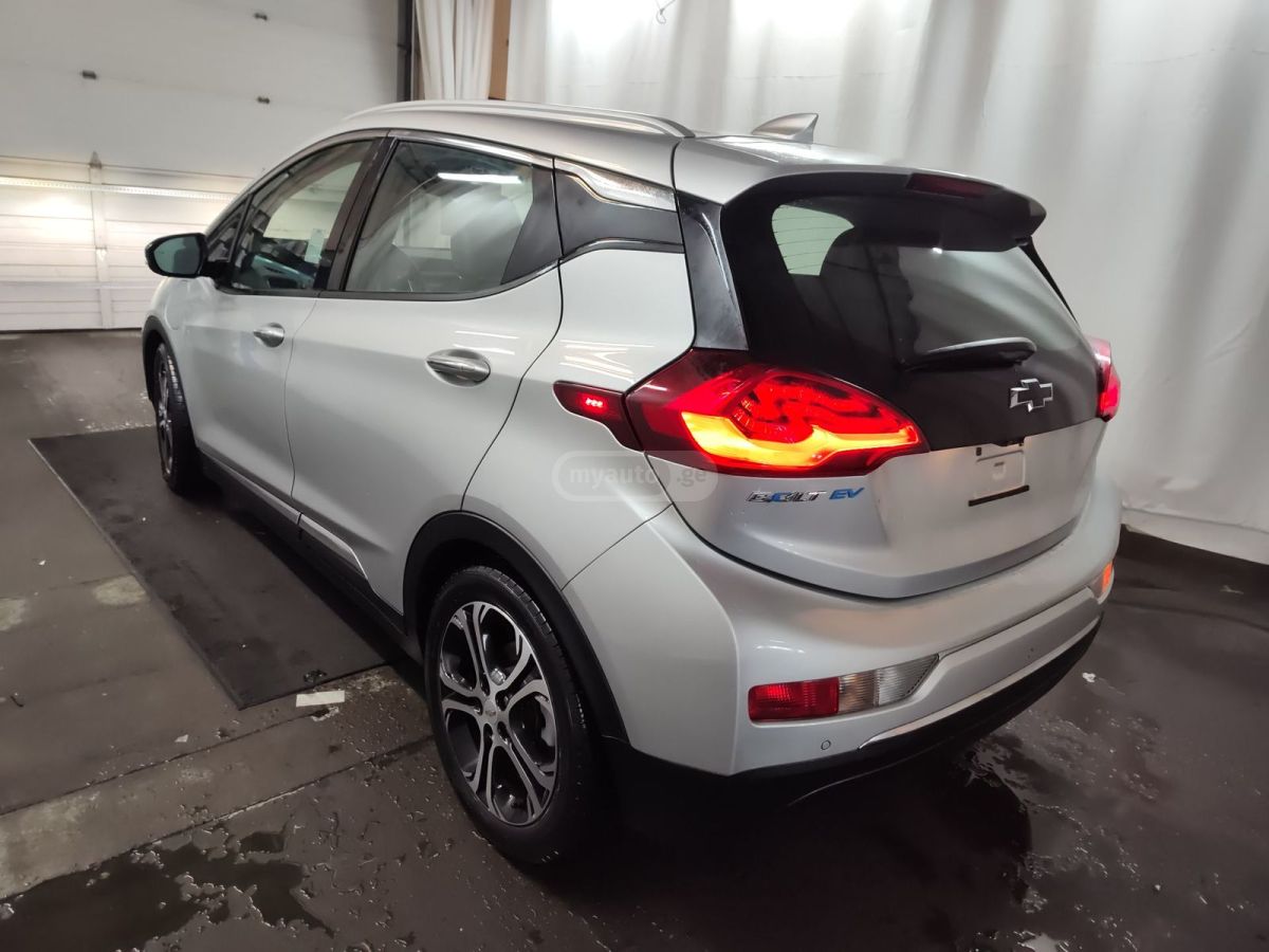 Chevrolet Bolt EV - фото 3