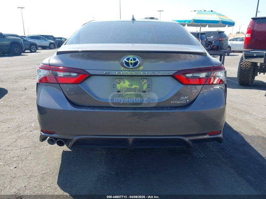 Toyota Camry - фото 6