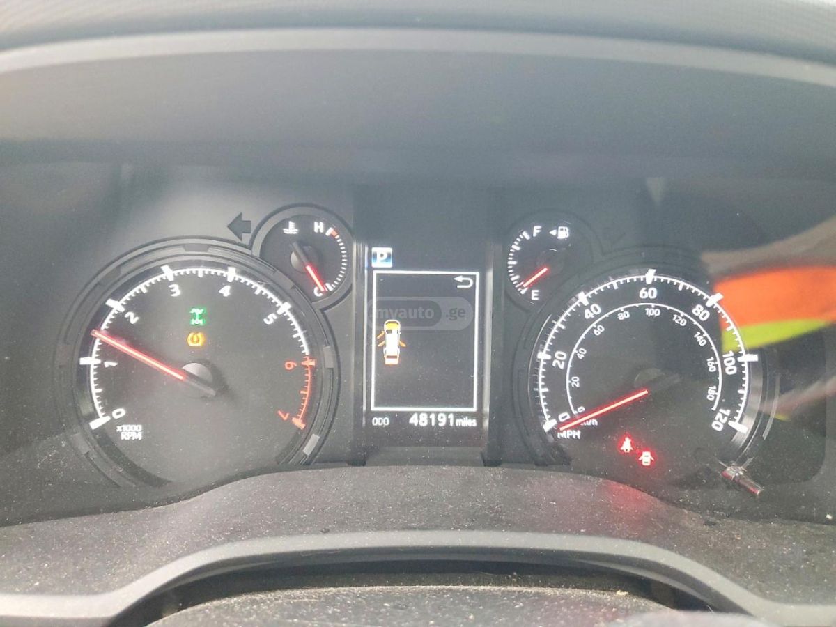 Toyota 4 Runner - фото 9